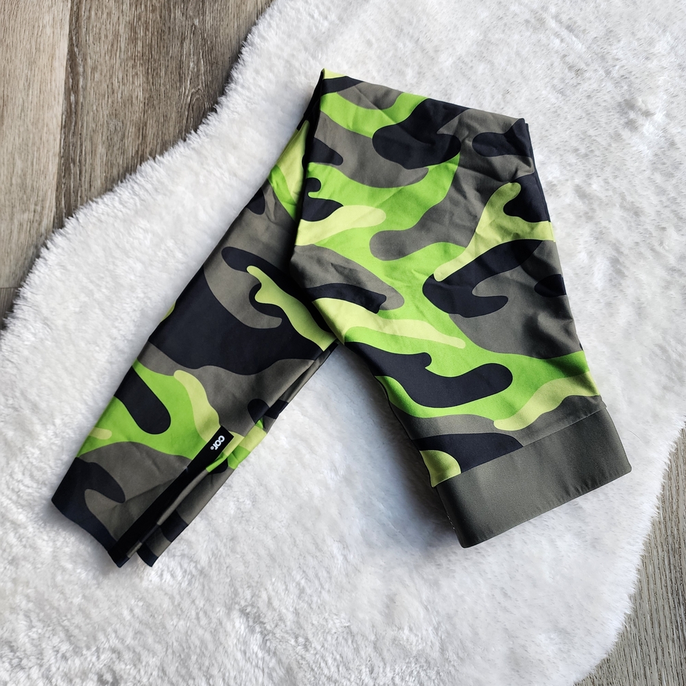 Statement Neon Green Camo Leggings by COR. / Ultracor ⚡️